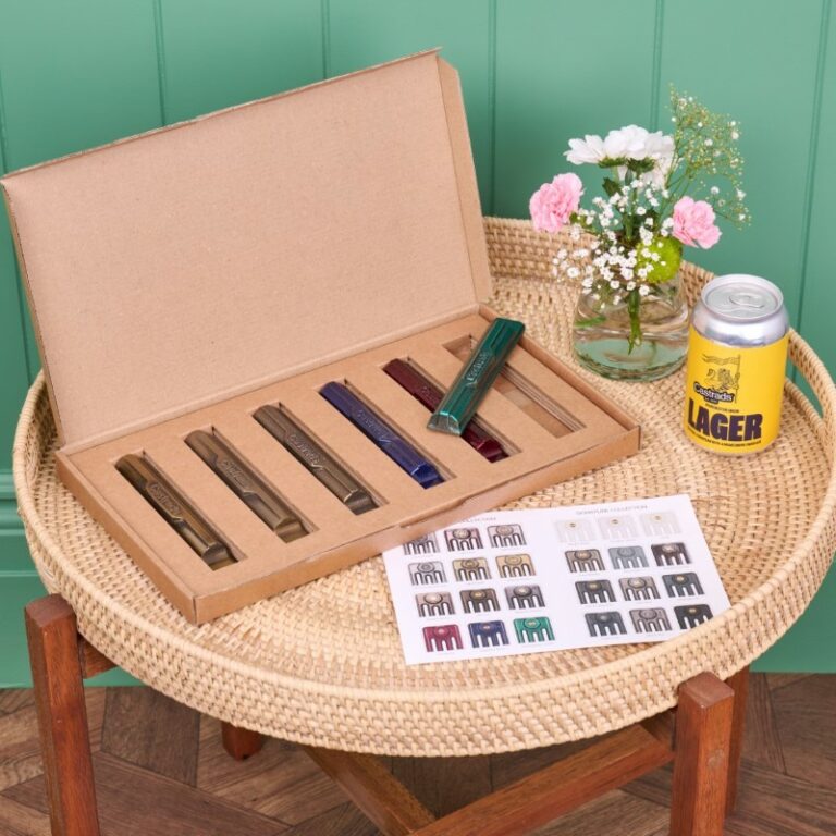 Castrads' Bare Metal Vibrants cast iron samples box